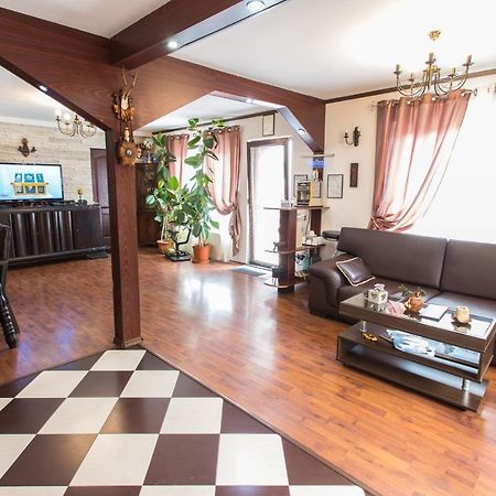 Pension Casa Wenge Sinaia Ngoại thất bức ảnh