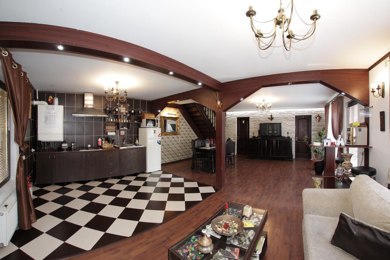 Pension Casa Wenge Sinaia Ngoại thất bức ảnh