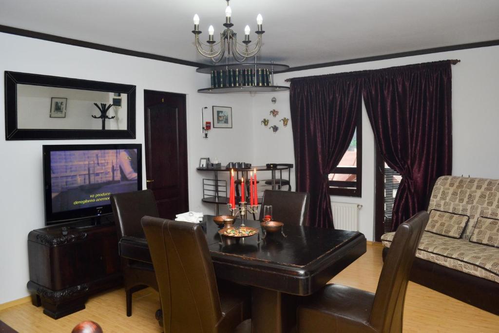 Pension Casa Wenge Sinaia Phòng bức ảnh