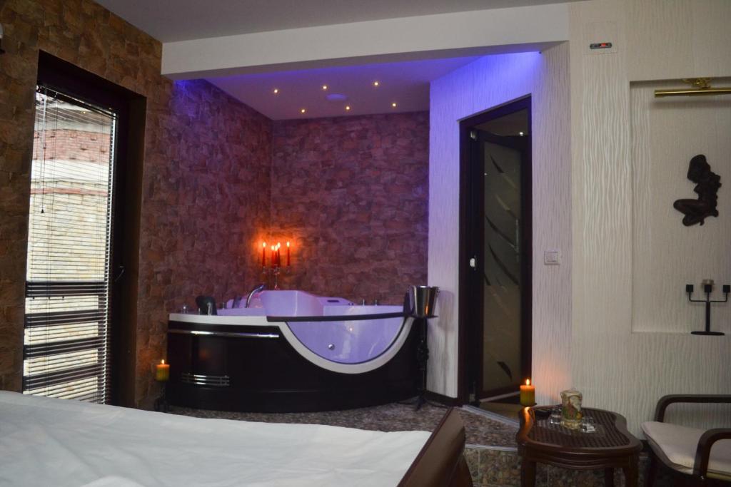 Pension Casa Wenge Sinaia Phòng bức ảnh