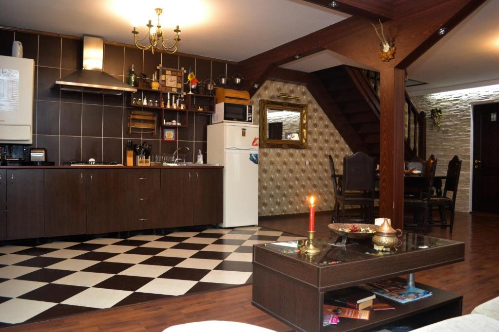 Pension Casa Wenge Sinaia Ngoại thất bức ảnh