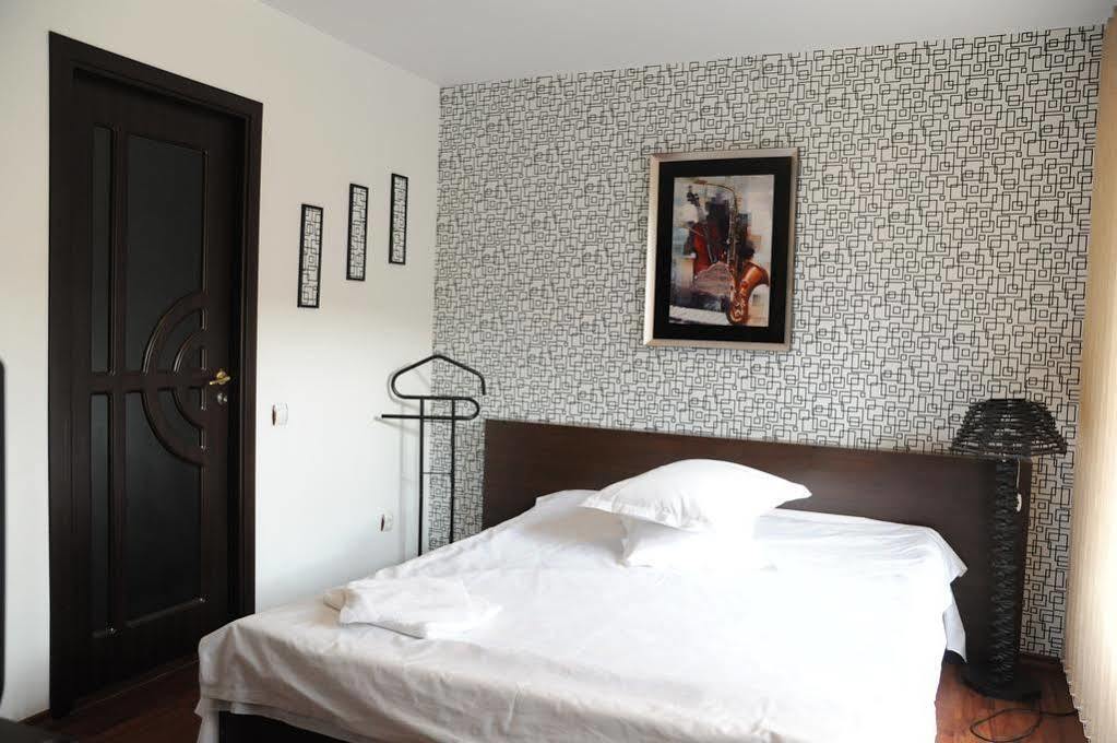 Pension Casa Wenge Sinaia Ngoại thất bức ảnh