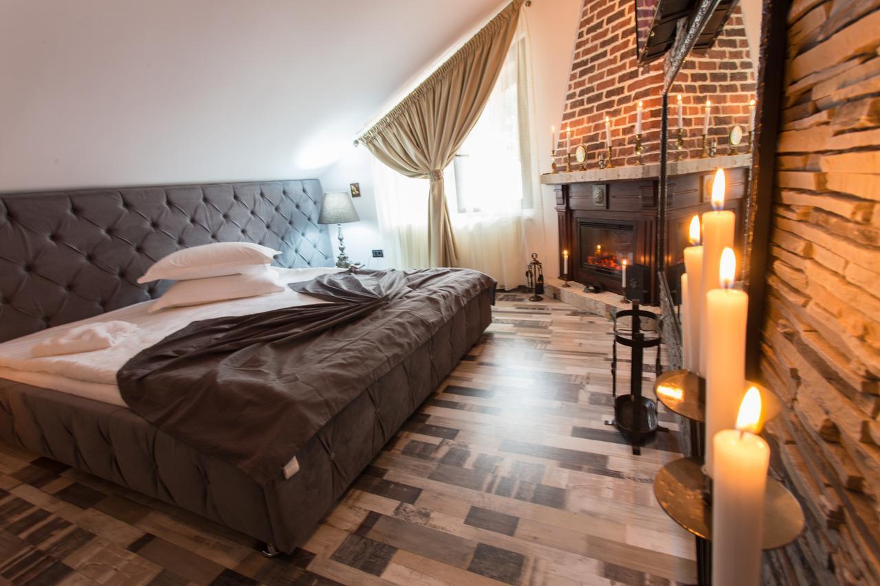 Pension Casa Wenge Sinaia Ngoại thất bức ảnh