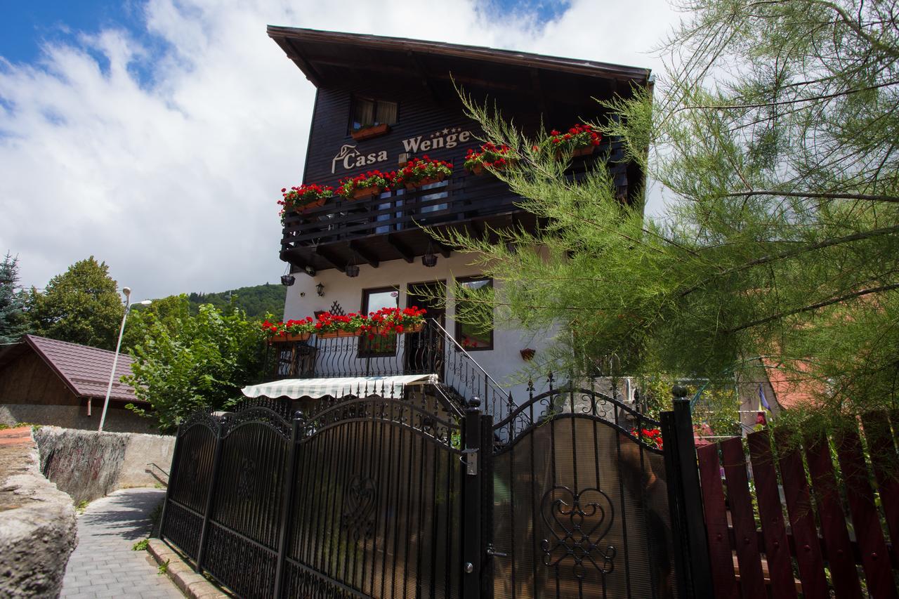 Pension Casa Wenge Sinaia Ngoại thất bức ảnh