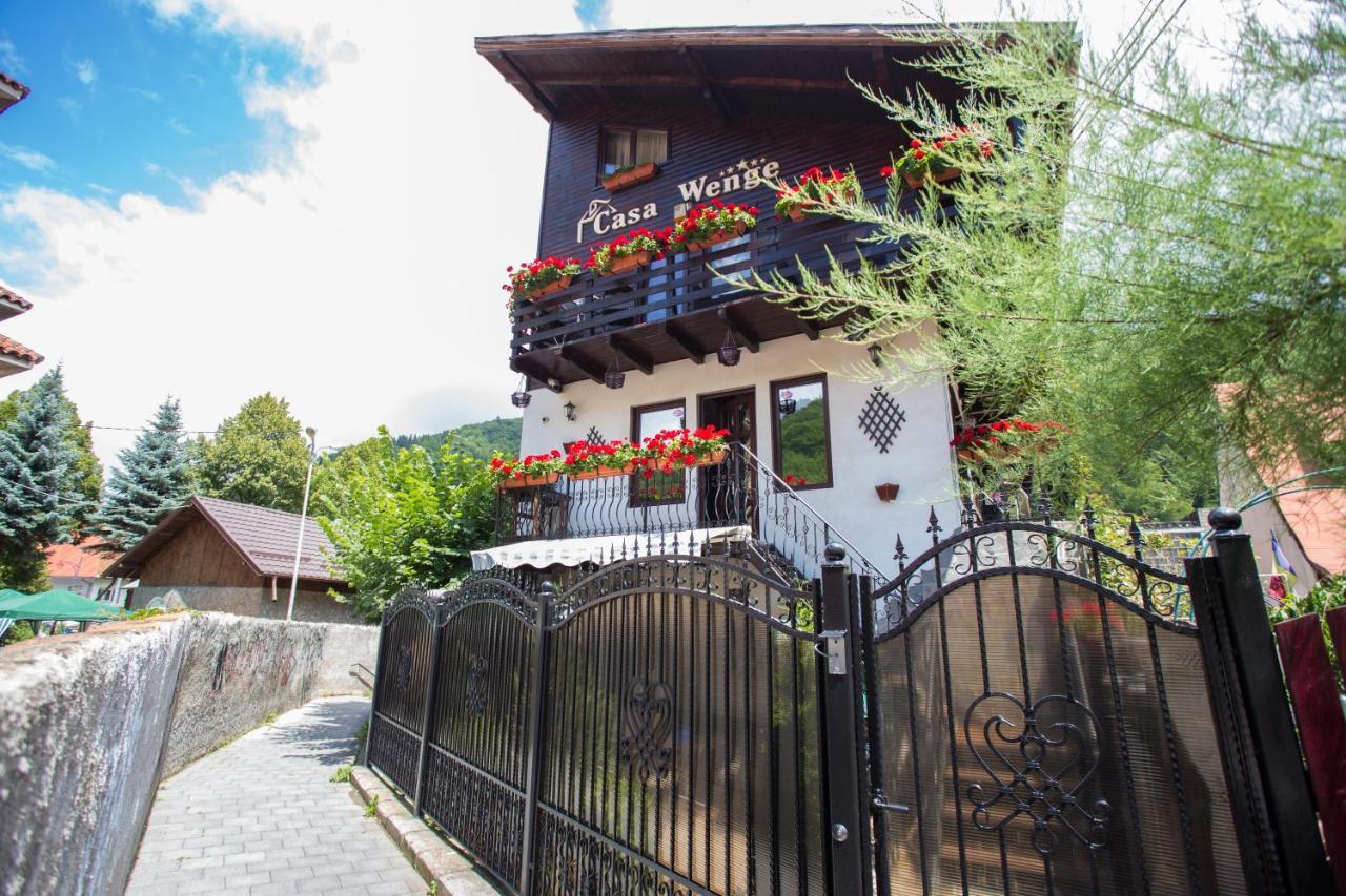 Pension Casa Wenge Sinaia Ngoại thất bức ảnh